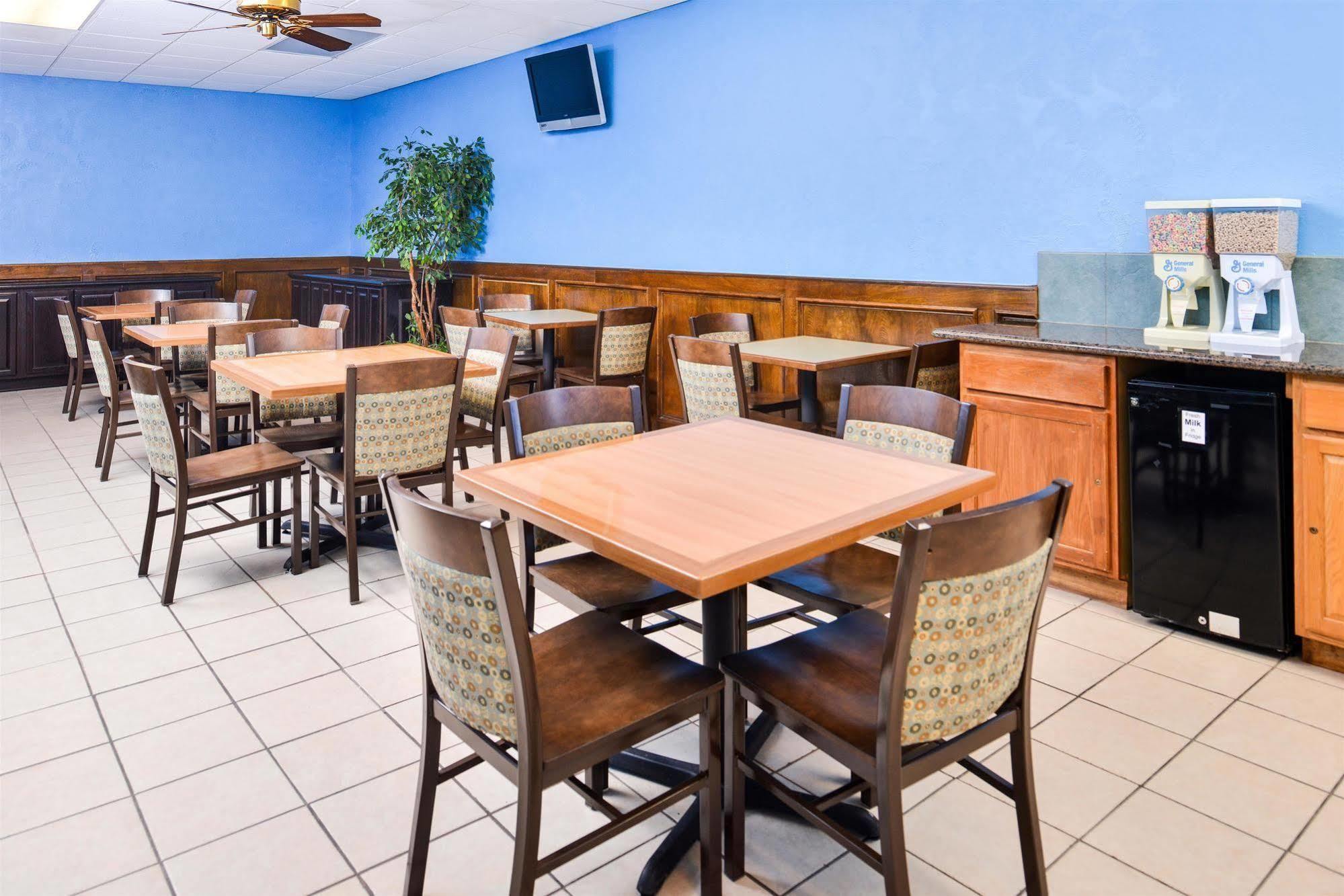 Americas Best Value Inn Clute Εξωτερικό φωτογραφία